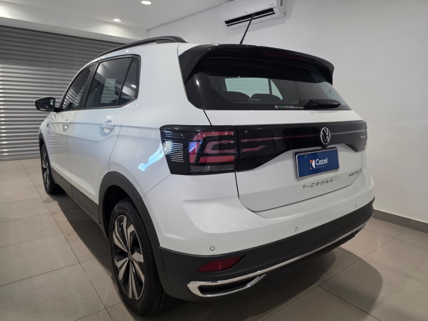 volkswagen t-cross 1.0 200 tsi total flex comfortline automatico 4p 202410