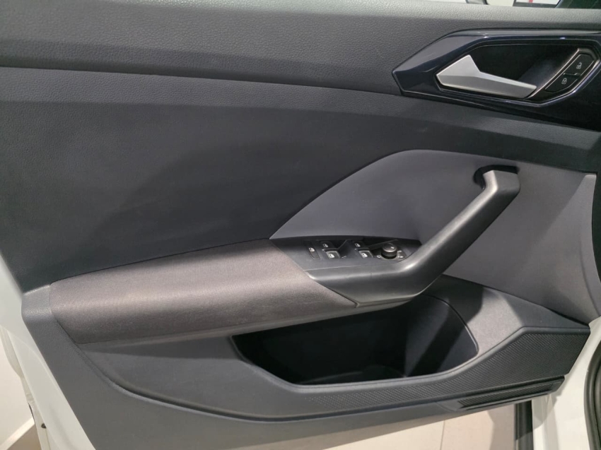 volkswagen t-cross 1.0 200 tsi total flex comfortline automatico 4p 202418