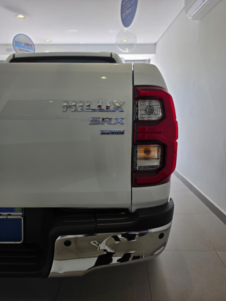 toyota hilux 2.8 d-4d turbo diesel cd srx plus 4x4 automatico 4p 20246