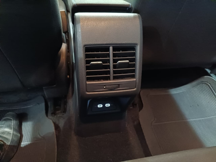 volkswagen nivus 1.0 200 tsi total flex comfortline automatico 4p 202414