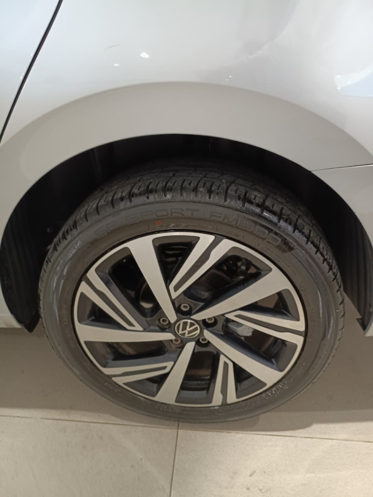 volkswagen virtus 1.0 200 tsi highline automatico flex 4p 202310