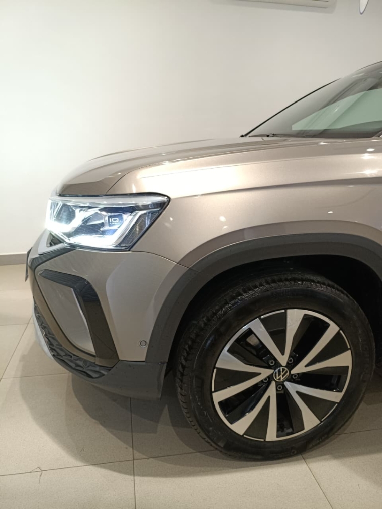 volkswagen taos 1.4 250 tsi total flex highline automatico 4p 20235