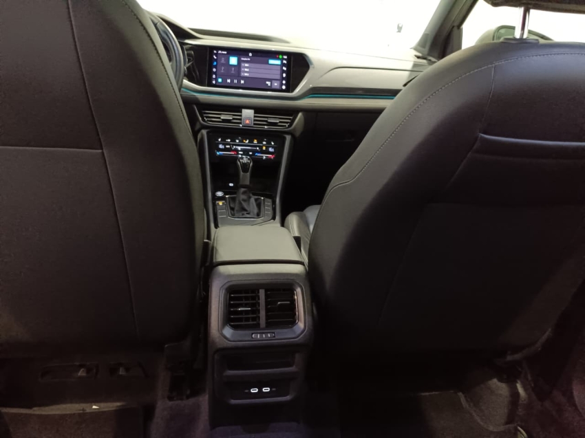 volkswagen taos 1.4 250 tsi total flex highline automatico 4p 202317