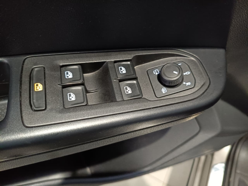 volkswagen taos 1.4 250 tsi total flex highline automatico 4p 202319