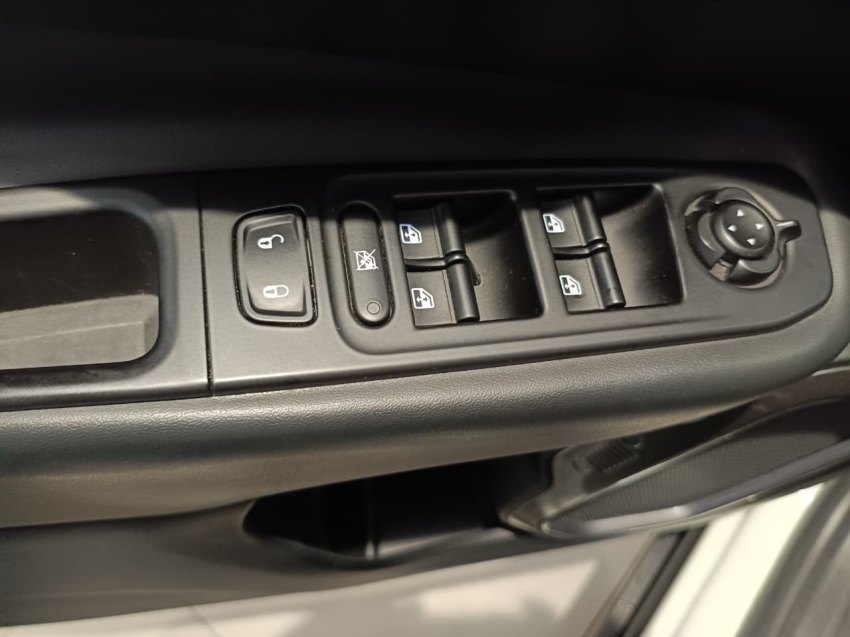 jeep renegade 1.3 t270 turbo flex s 4x4 at9 4p automatico 202210