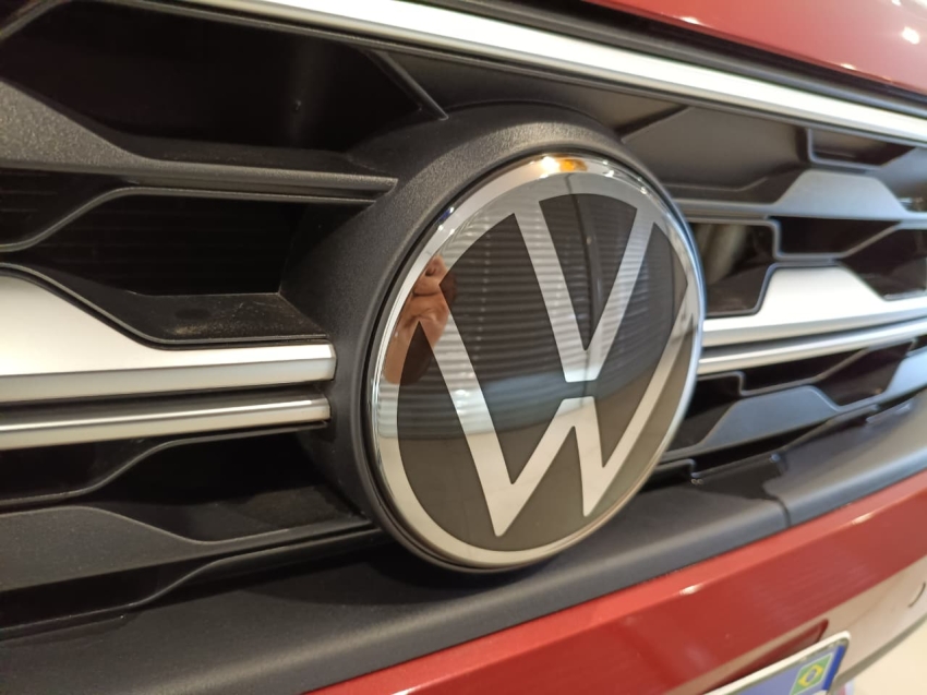 volkswagen nivus 1.0 200 tsi total flex highline automatico 4p 20246