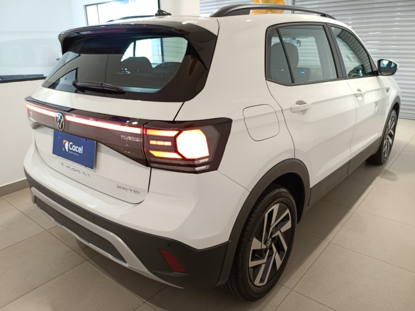 volkswagen t-cross 1.0 200 tsi total flex comfortline automatico 4p 202510