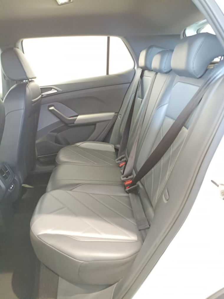 volkswagen t-cross 1.0 200 tsi total flex comfortline automatico 4p 202515