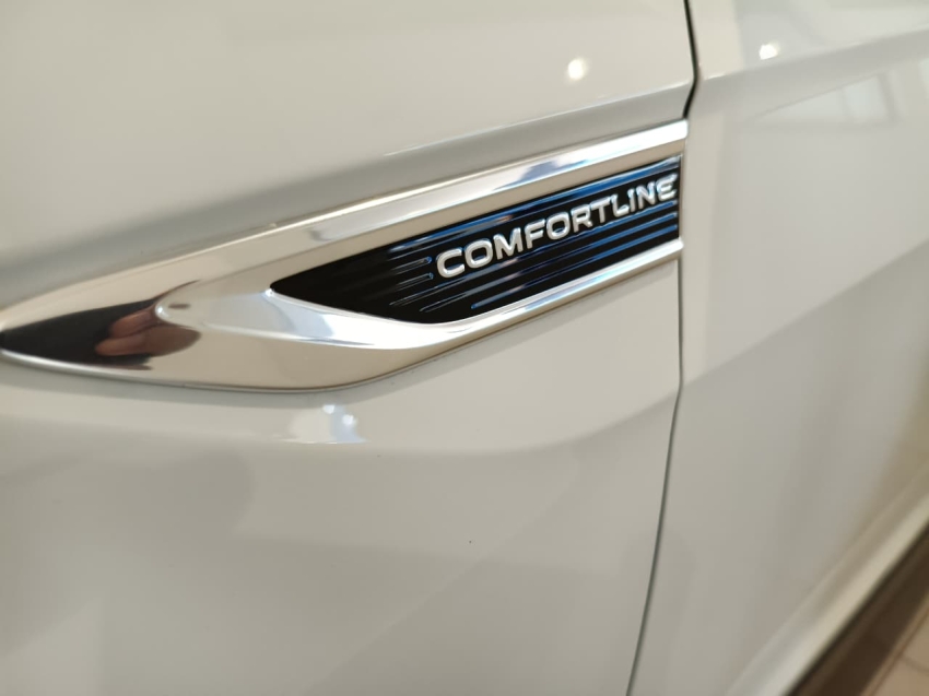 volkswagen t-cross 1.0 200 tsi total flex comfortline automatico 4p 20256