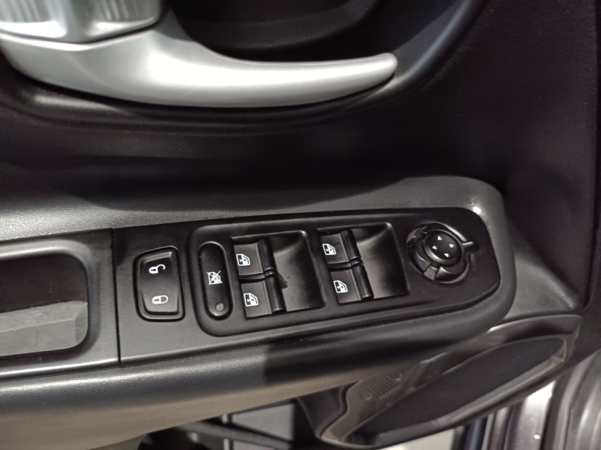 jeep renegade 1.3 t270 turbo flex longitude at6 4p automatico 202515