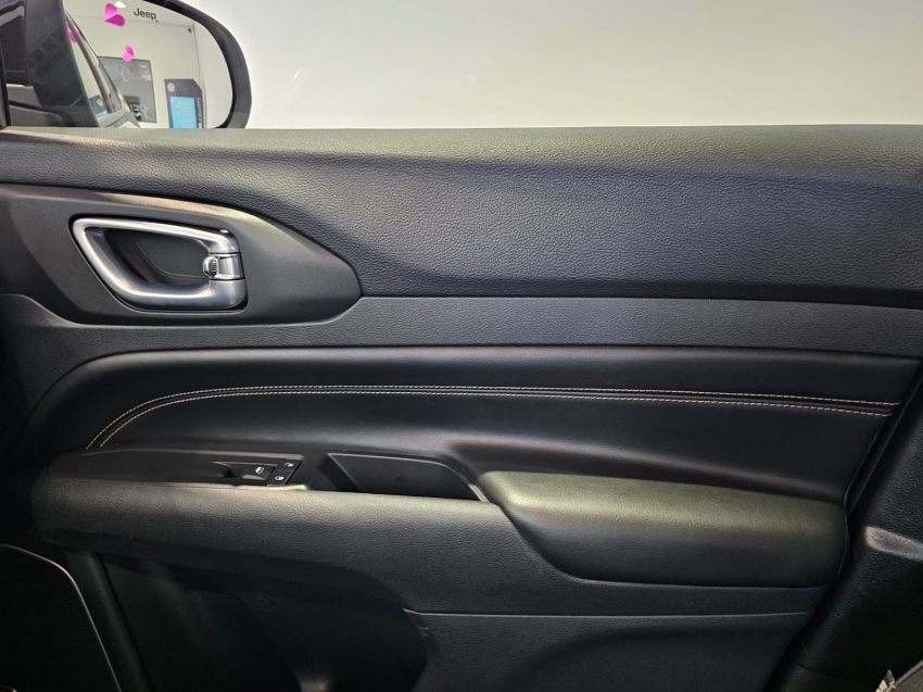 jeep compass 1.3 t270 turbo flex longitude at6 4p automatico 202315