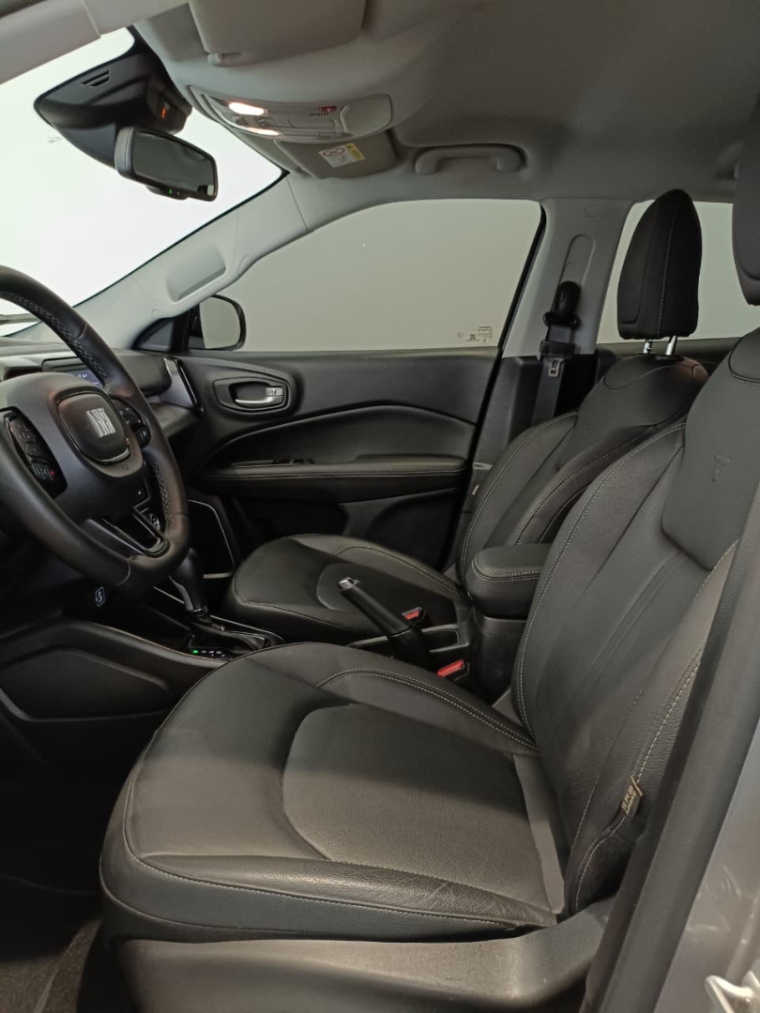 fiat toro 2.0 16v turbo diesel volcano 4wd at9 4p automatico 202519