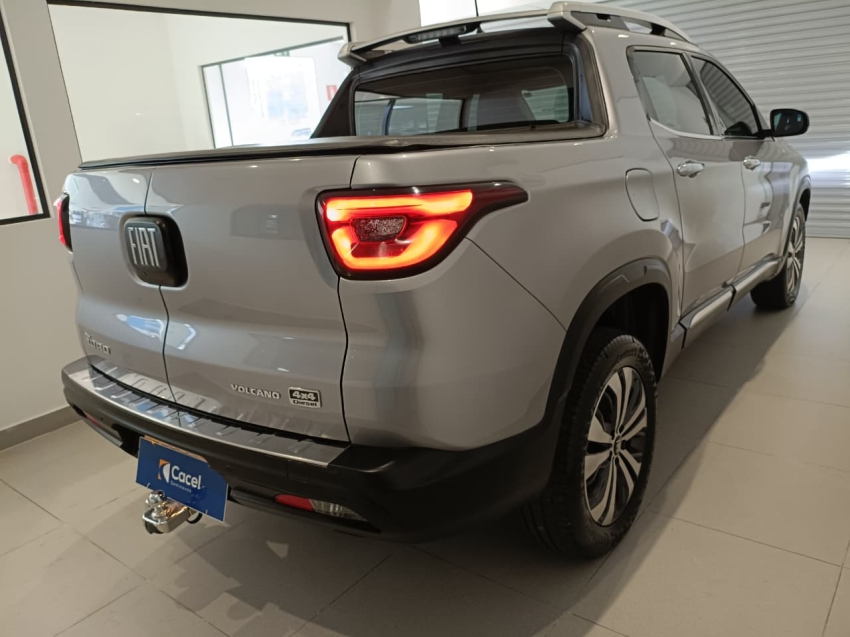 fiat toro 2.0 16v turbo diesel volcano 4wd at9 4p automatico 202511