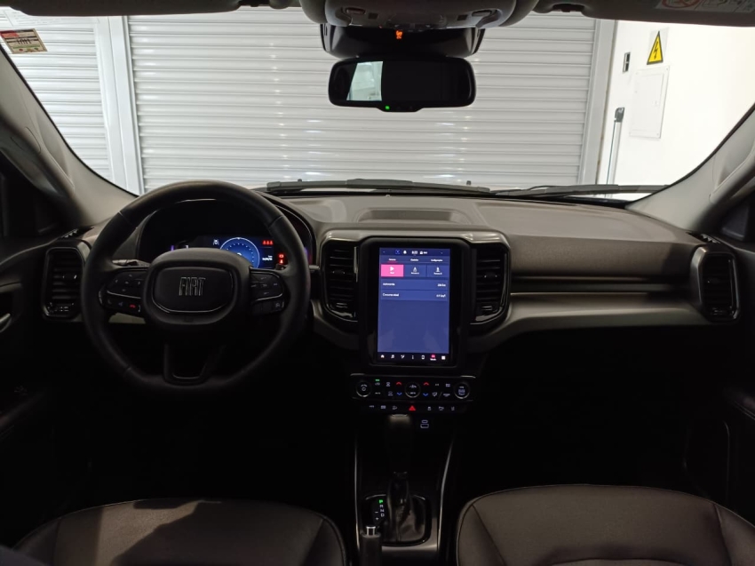 fiat toro 2.0 16v turbo diesel volcano 4wd at9 4p automatico 202513