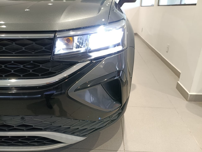 volkswagen taos 1.4 250 tsi total flex comfortline automatico 4p 20234