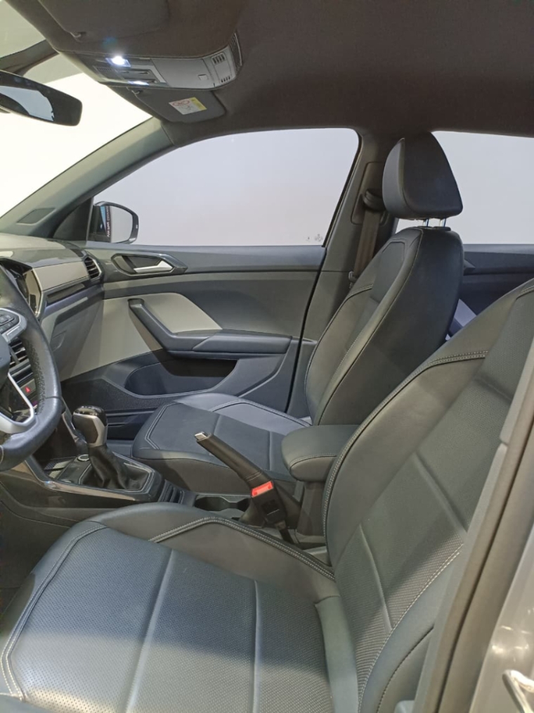 volkswagen t-cross 1.4 250 tsi total flex highline automatico 4p 202417