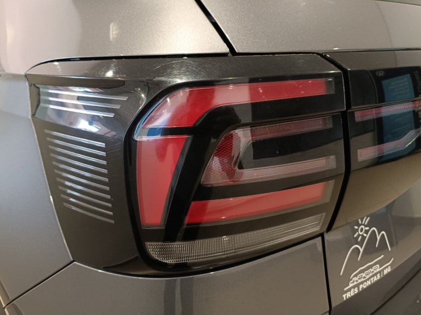 volkswagen t-cross 1.4 250 tsi total flex highline automatico 4p 202110