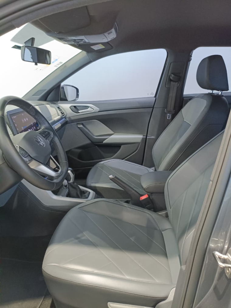 volkswagen t-cross 1.0 200 tsi total flex comfortline automatico 4p 202519