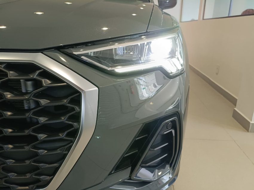 audi q3 2.0 40 tfsi gasolina sportback performance black quattro tiptronic 4p automatico 20244