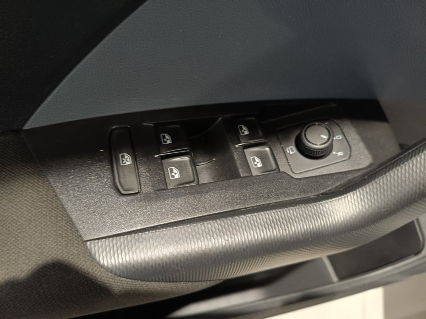 volkswagen t-cross 1.0 200 tsi total flex automatico 4p 202513