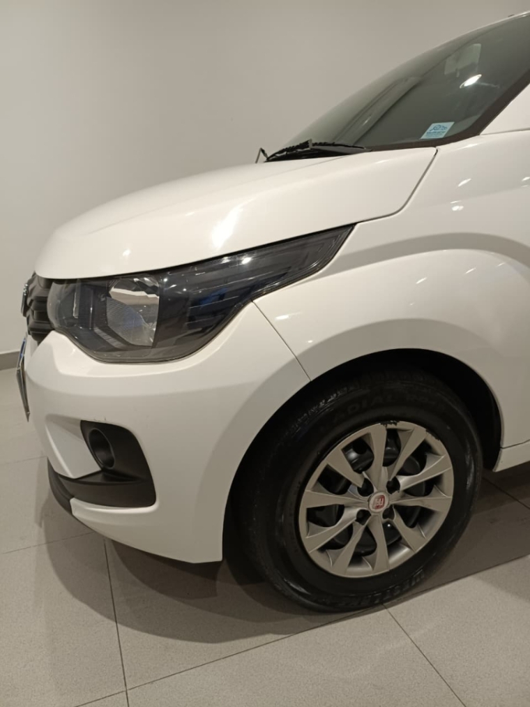 fiat mobi 1.0 evo flex like. manual 4p 20195
