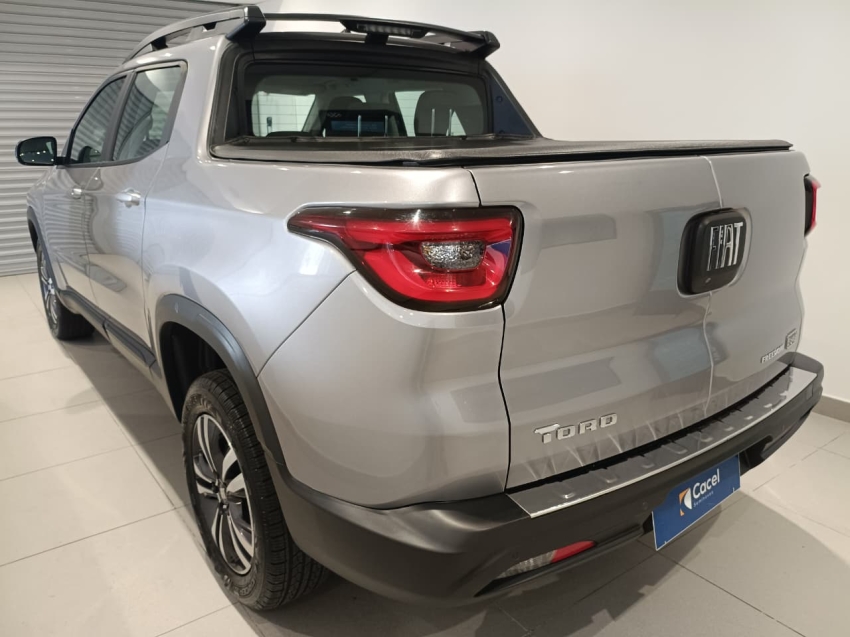 fiat toro 1.3 turbo 270 flex freedom at6 4p automatico 20256