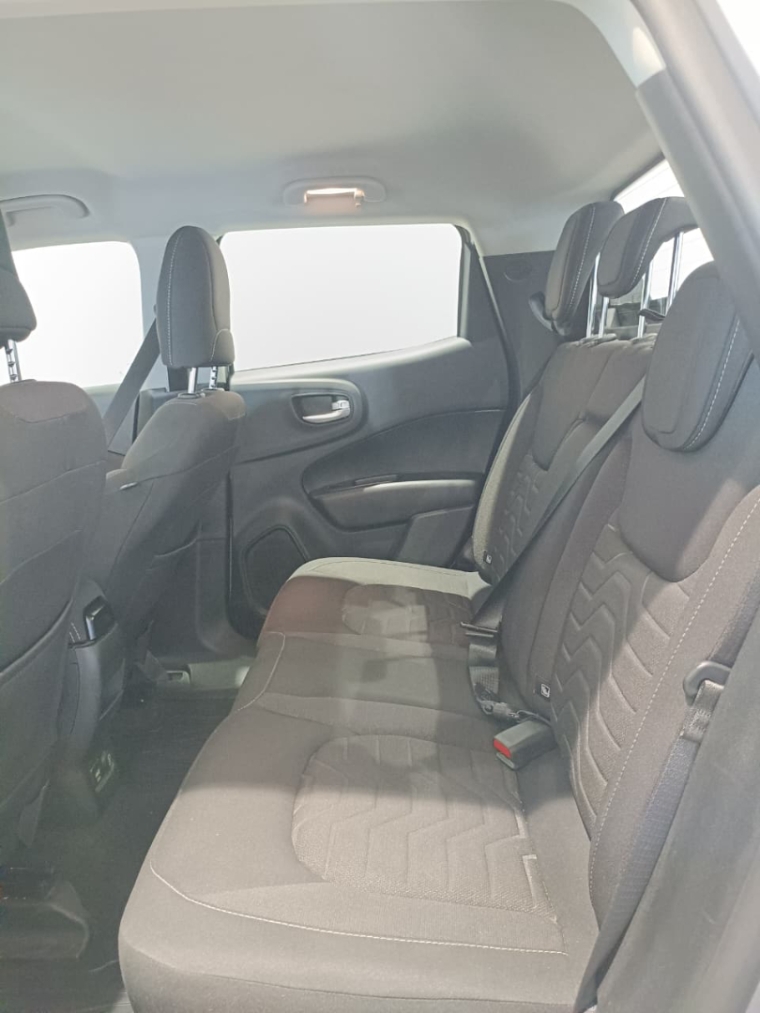 fiat toro 1.3 turbo 270 flex freedom at6 4p automatico 202512