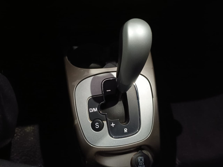 fiat palio 1.6 mpi essence 16v flex 4p automatizado automatico 201717