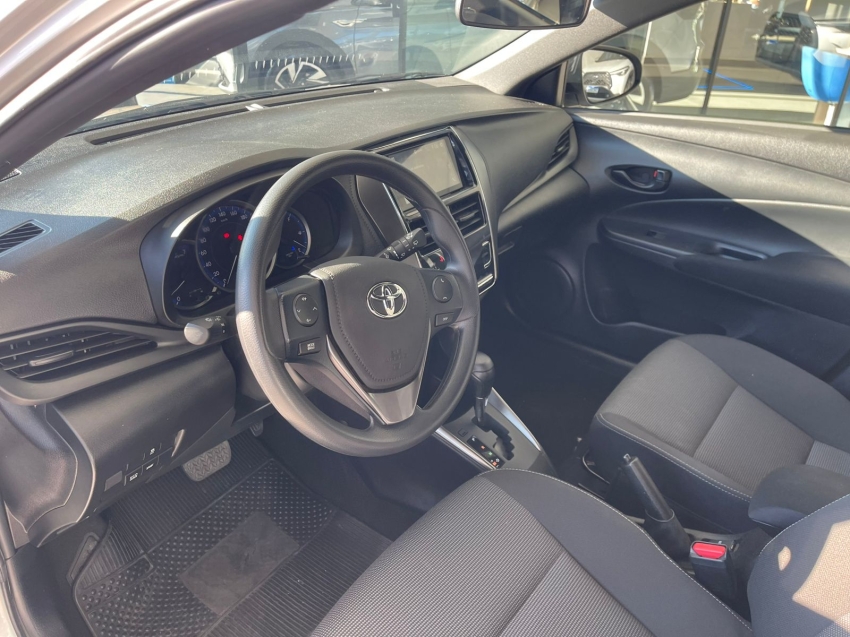 toyota yaris 1.5 16v flex xl multidrive 4p automatico 20258