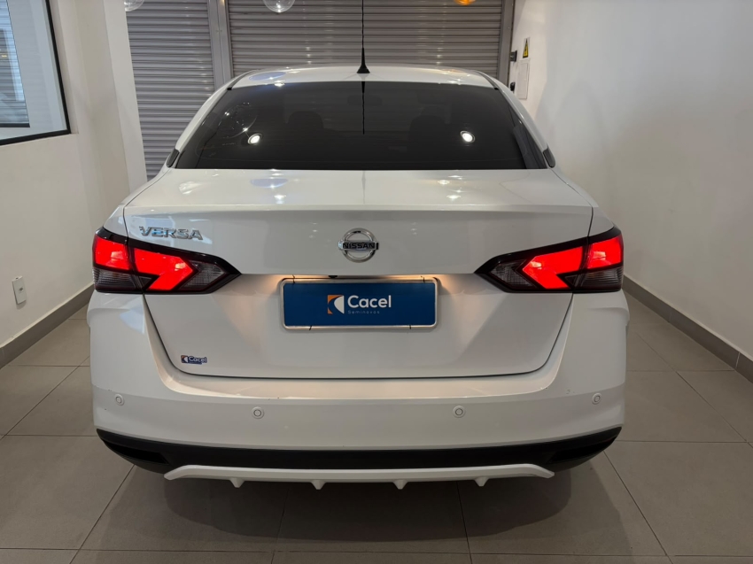 nissan versa 1.6 16v flex advance xtronic 4p automatico 20223
