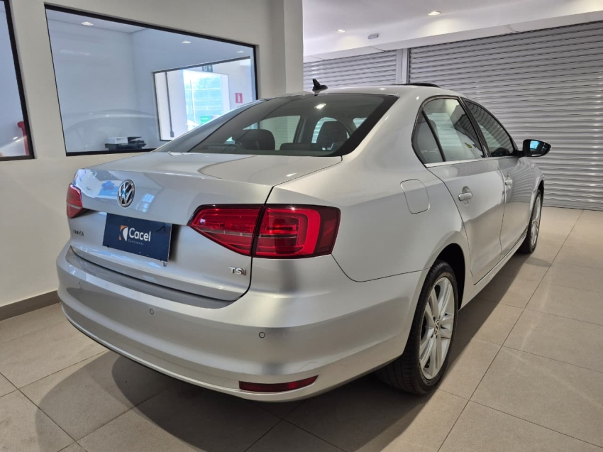 volkswagen jetta 2.0 tsi highline 211cv gasolina 4p tiptronic 1.9 automatico 20153