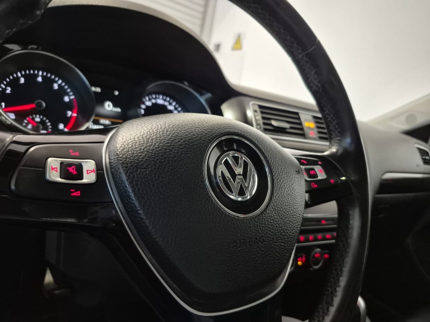 volkswagen jetta 2.0 tsi highline 211cv gasolina 4p tiptronic 1.9 automatico 20158