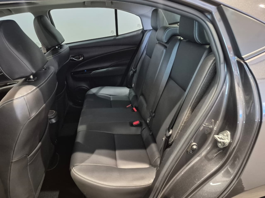 toyota yaris 1.5 16v flex sedan xls multidrive 1.4 4p automatico 202511