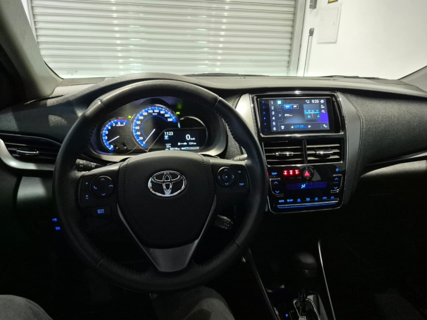 toyota yaris 1.5 16v flex sedan xls multidrive 1.4 4p automatico 20258