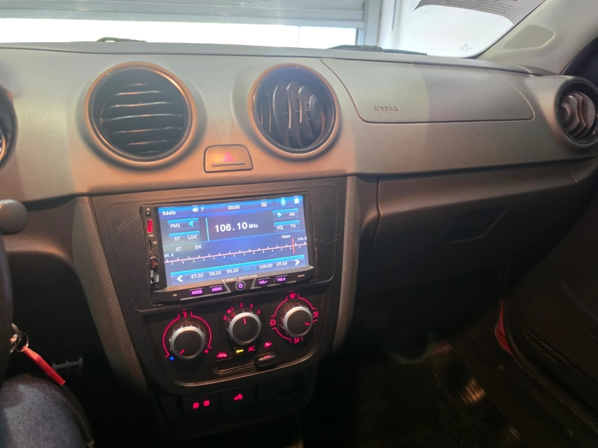 volkswagen saveiro 1.6 cross ce 8v flex 2p manual 1.5 201311