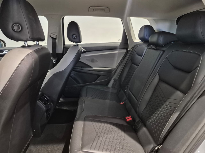 volkswagen taos 1.4 250 tsi total flex comfortline automatico 4p 202215