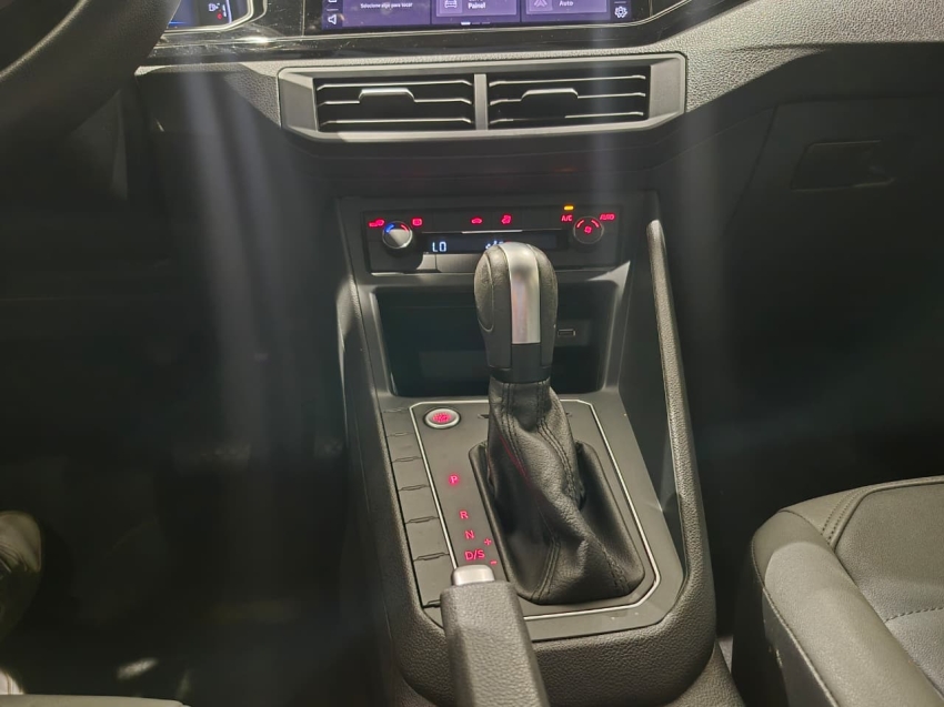 volkswagen nivus 1.0 200 tsi total flex highline automatico 4p 202113