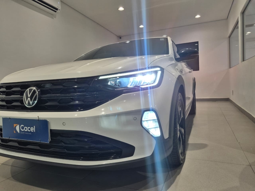 volkswagen nivus 1.0 200 tsi total flex highline automatico 4p 20217