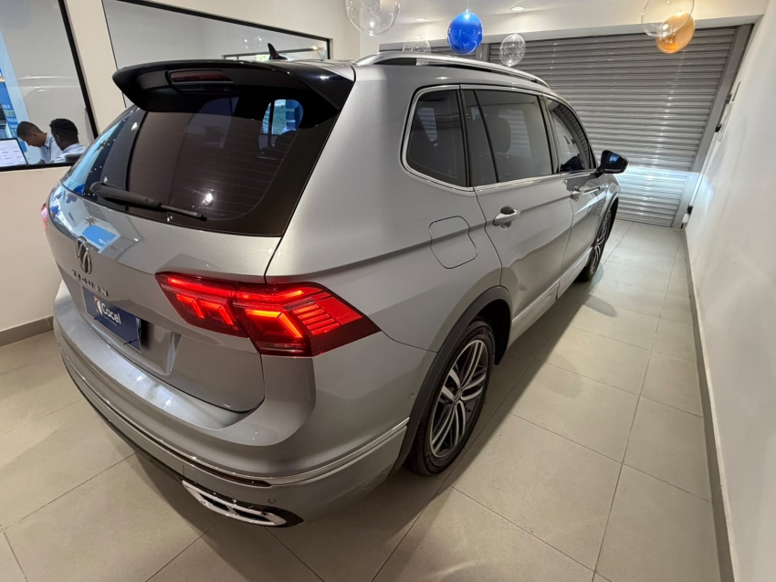 volkswagen tiguan 2.0 300 tsi gasolina allspace r-line automatico 4p 20246