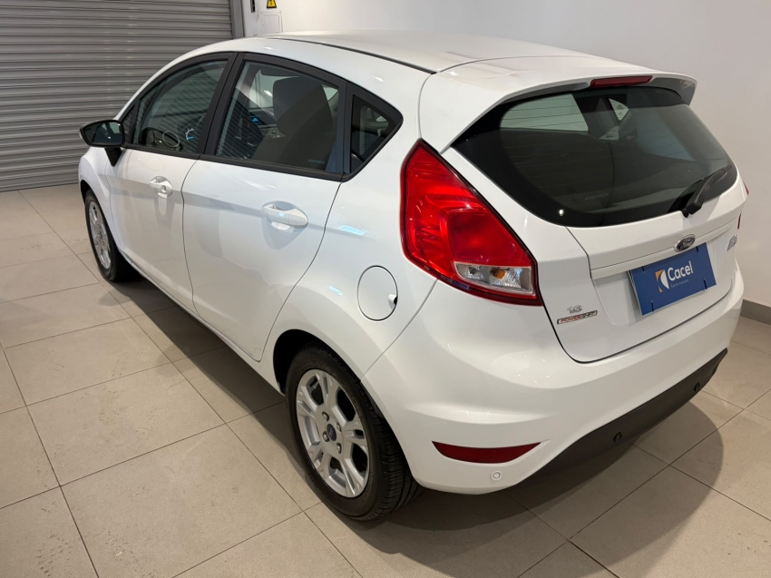ford fiesta 1.6 se hatch 16v flex 4p powershift automatico 20163
