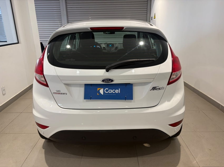 ford fiesta 1.6 se hatch 16v flex 4p powershift automatico 20164