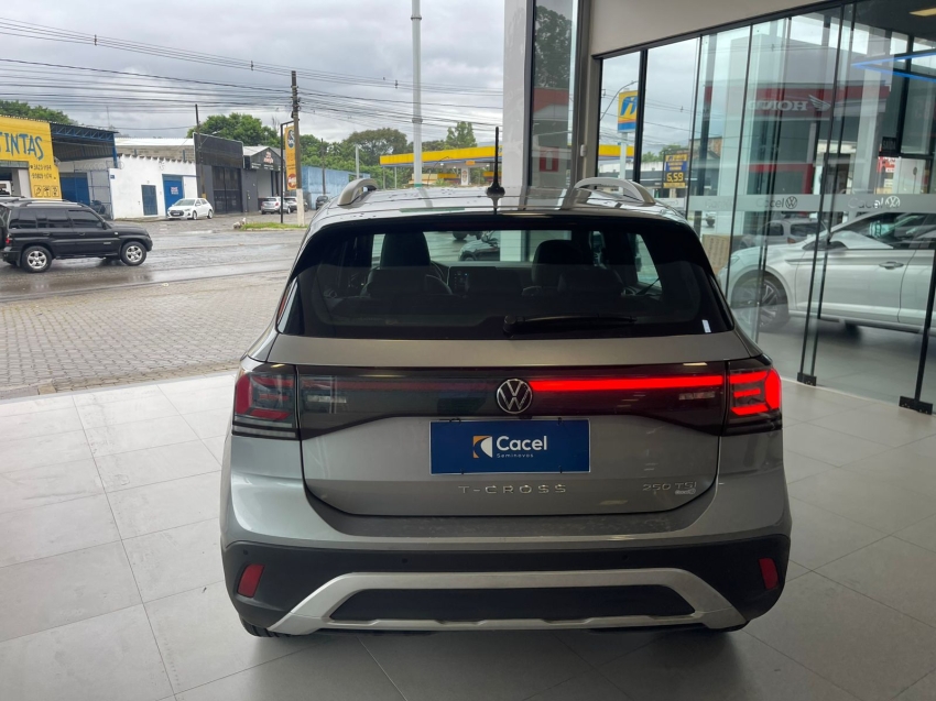 volkswagen t-cross 1.4 250 tsi total flex highline automatico 4p 20256