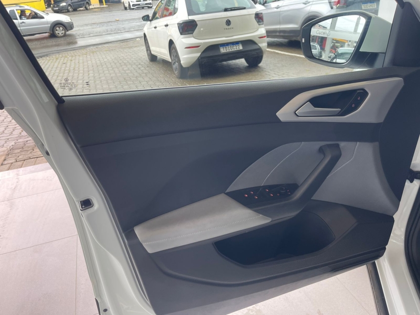 volkswagen t-cross 1.0 200 tsi total flex comfortline automatico 4p 202513