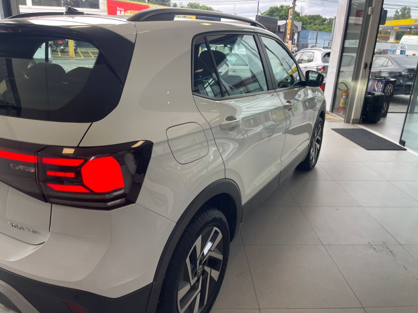 volkswagen t-cross 1.0 200 tsi total flex comfortline automatico 4p 20255