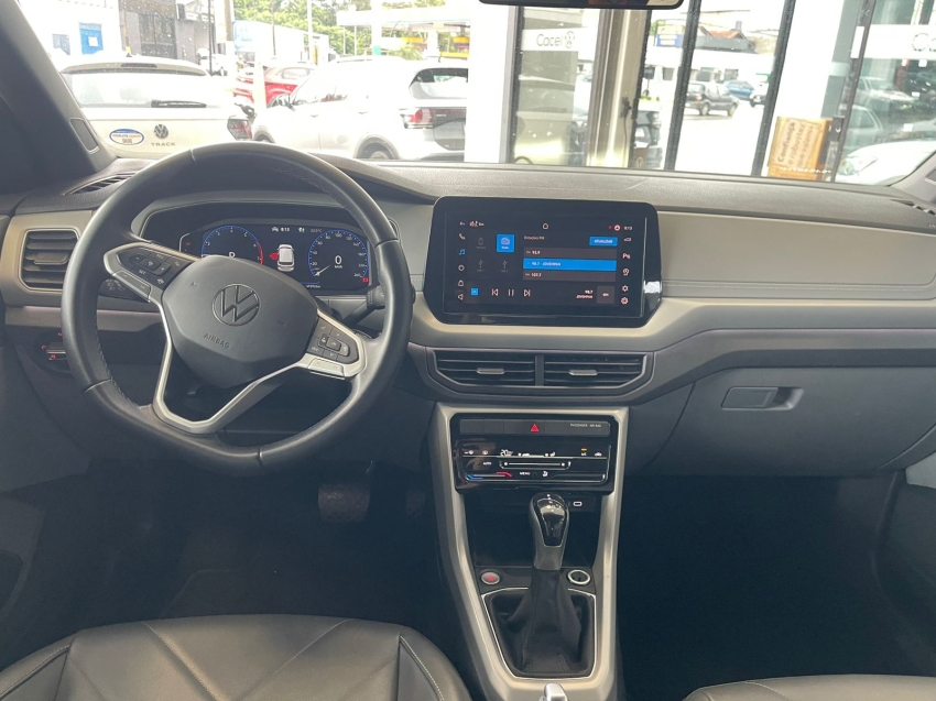 volkswagen t-cross 1.0 200 tsi total flex comfortline automatico 4p 202512