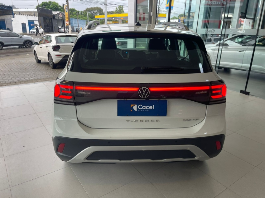 volkswagen t-cross 1.0 200 tsi total flex comfortline automatico 4p 20256