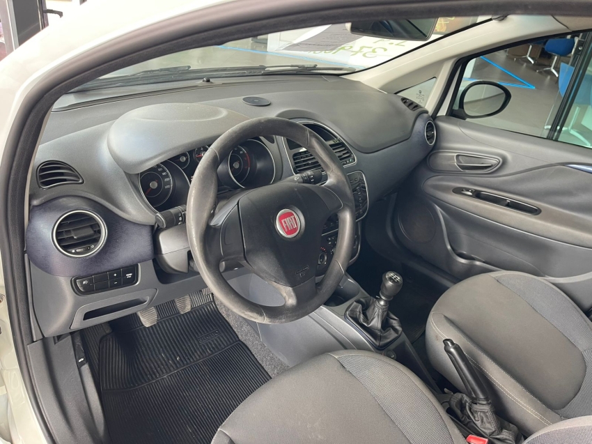 fiat punto 1.4 attractive 8v flex 4p manual 201411