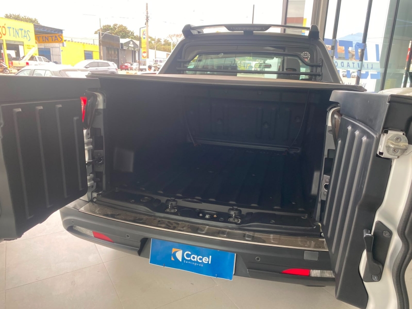 fiat toro 2.0 16v turbo diesel freedom 4wd manual 4p 20184