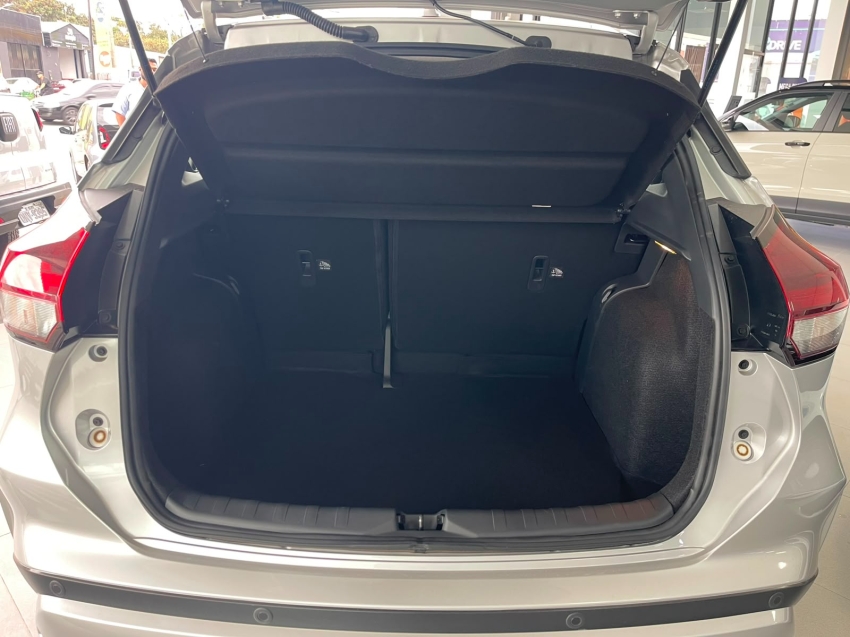 nissan kicks 1.6 versao topo de linha11