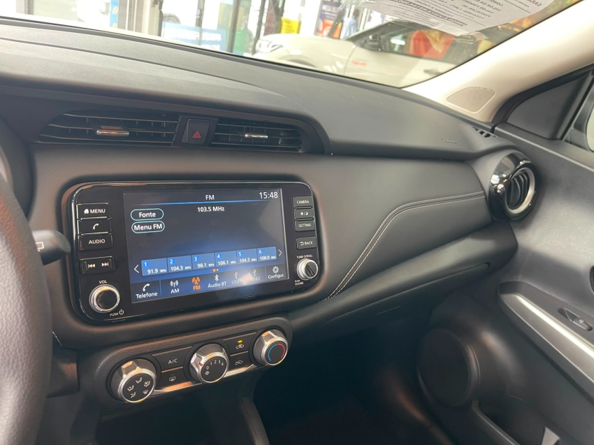 nissan kicks 1.6 versao topo de linha9